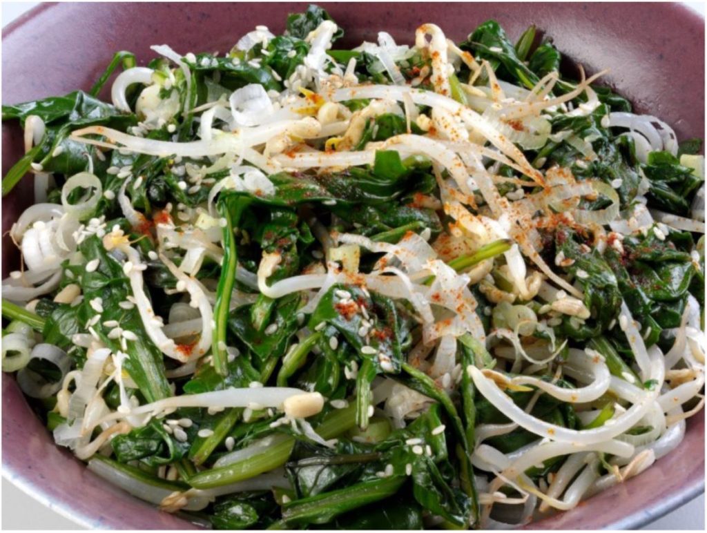 Crisp-Bean-Sprout-Spinach-Salad