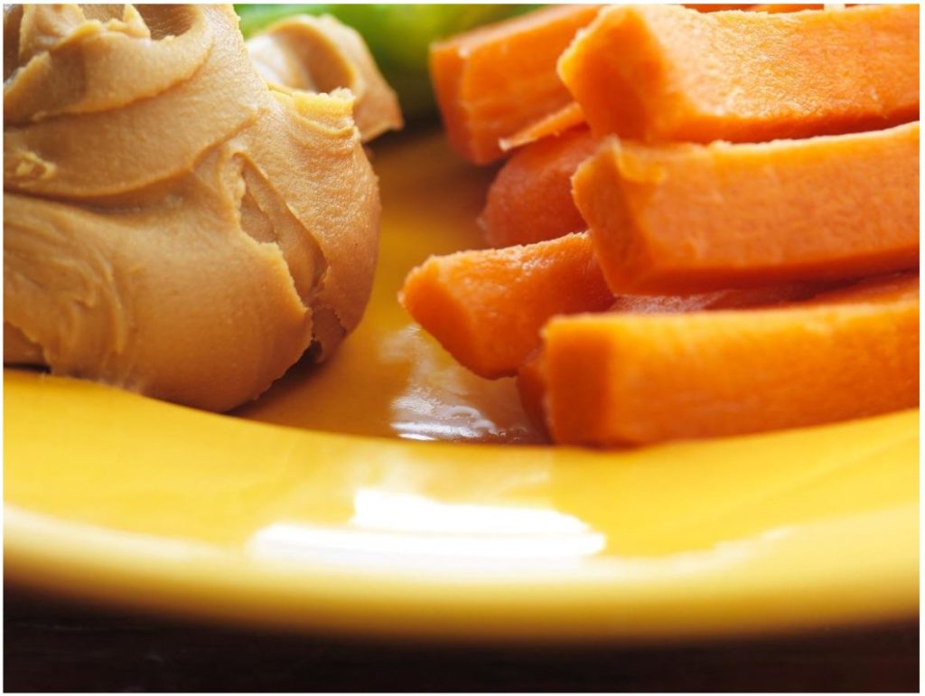 Crunchy-Peanut-Butter-Carrot