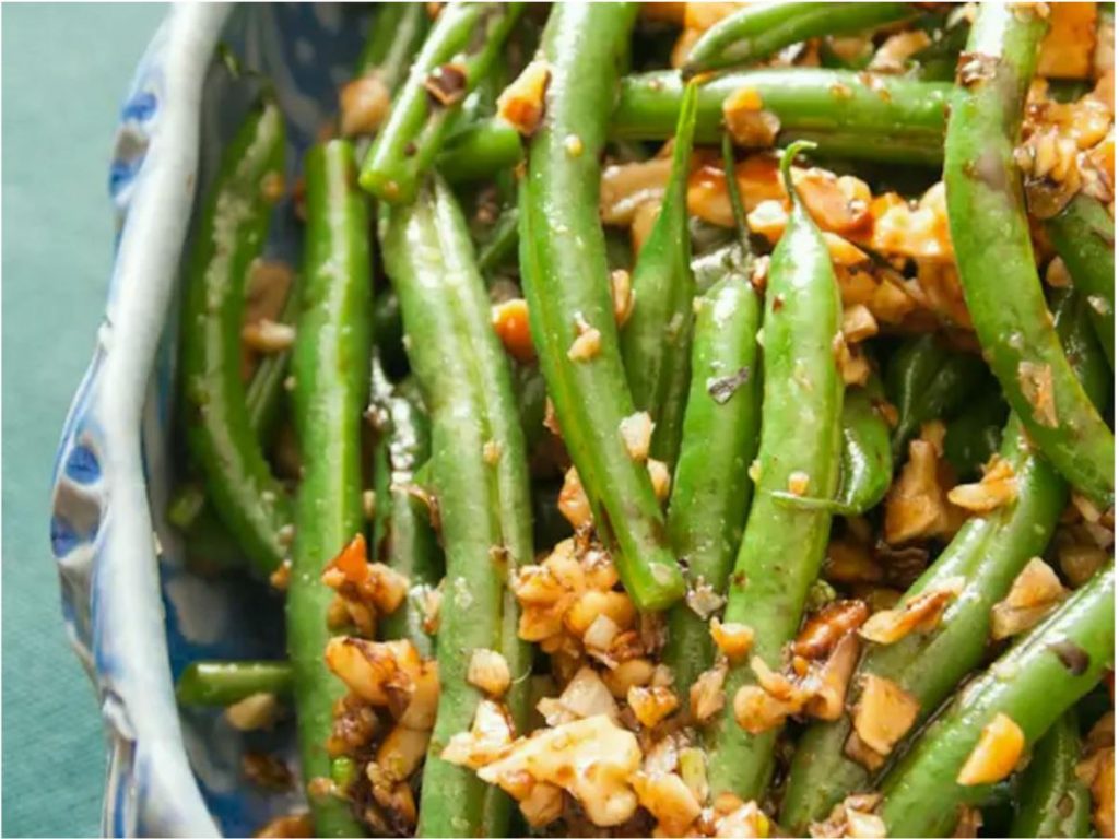 Savory-Green-Beans-with-Garlic-Balsamic-Glaze