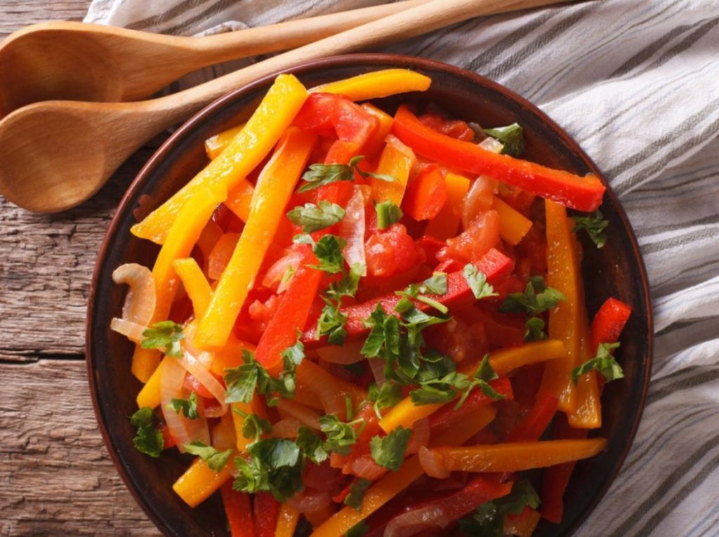 Summer-Pepper-and-Tomato-Salad