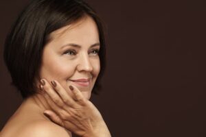 Beautiful-middle-aged-woman-with-clean-wrinkled